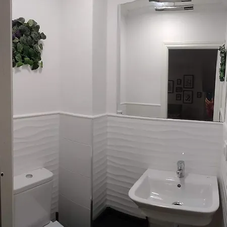 Apartment Sebrenu 2 *