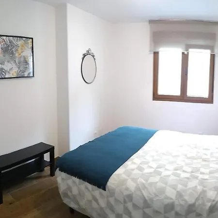Sebrenu 2 Apartment